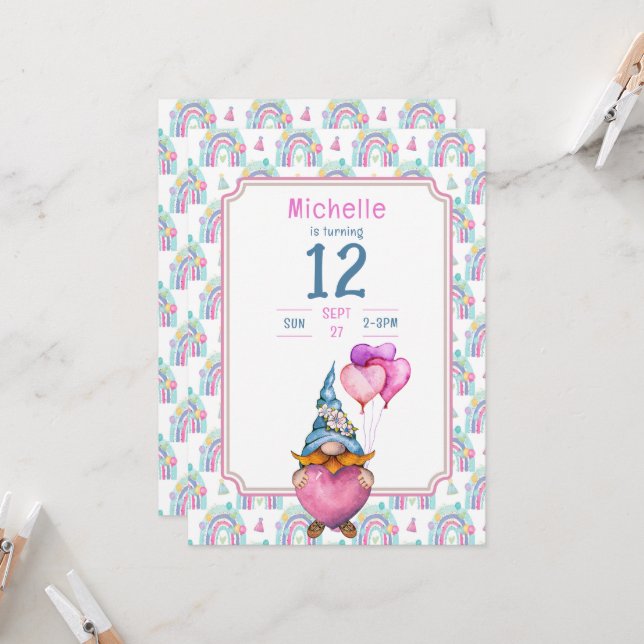 Coloré Gnome Retro Anniversaire Invitation (Devant/Arrière en situation)
