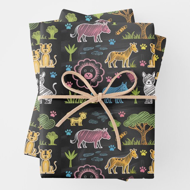 Colorful animals and trees are arranged  geschenkpapier set (Von Creator hochgeladen)