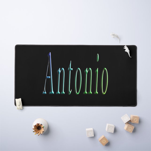 Colorful Antonio Name, Schreibtischmatte (Kindertisch)