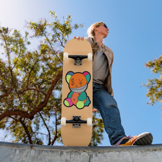 Colorful bear skateboard (Außenbereich 1)