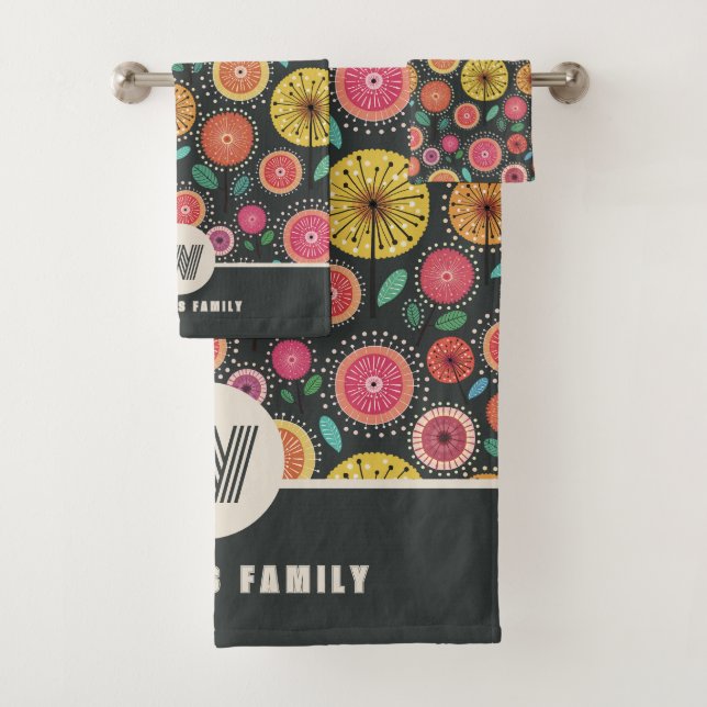 Colorful Boho Scandi Folk Name Badhandtuch Set (Insitu)