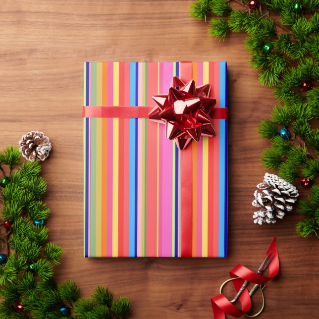 Colorful Bright Modern Christmas  Geschenkpapier (Feiertagsgeschenk)