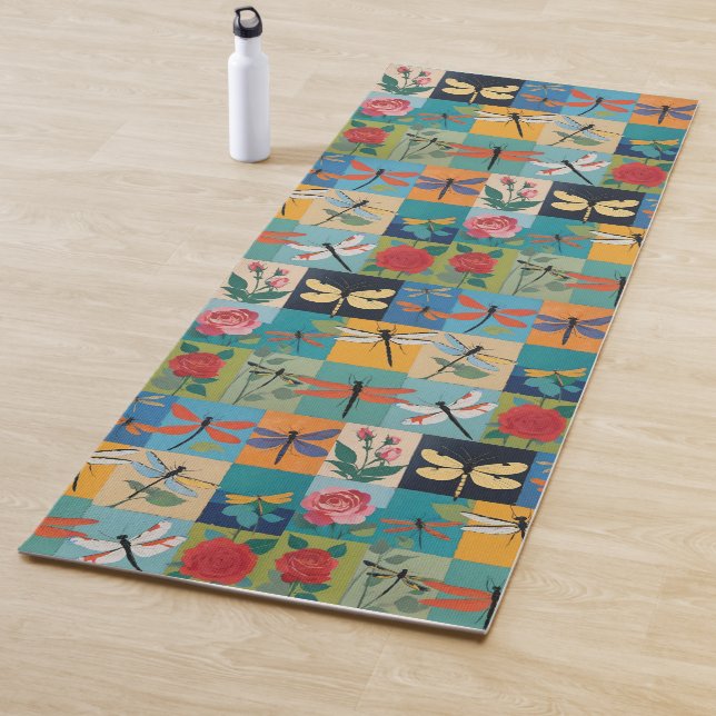 Colorful Dragonflies And Roses Patchwork Yogamatte (Beispiel)