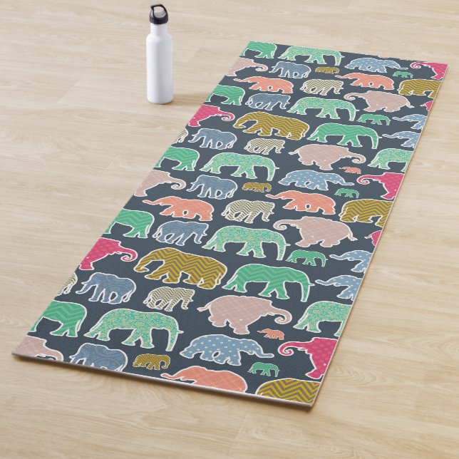 Colorful Elephants, Pattern Of Elephants, Zigzag Yogamatte (Beispiel)