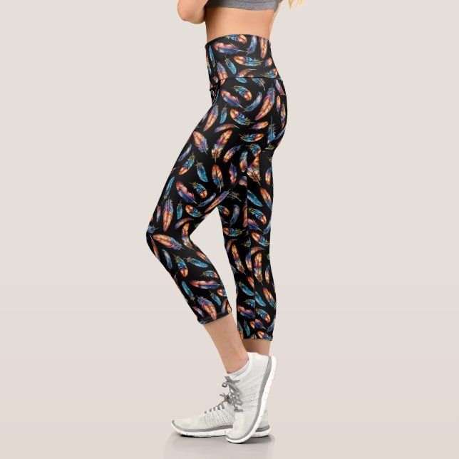 Colorful Falling Feather Art - Boho Graphic Print Capri Leggings (Links)