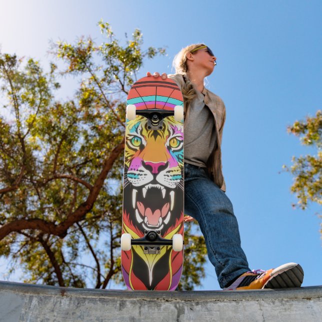 Colorful Psychedelic Roaring Tiger Skateboard (Außenbereich 1)