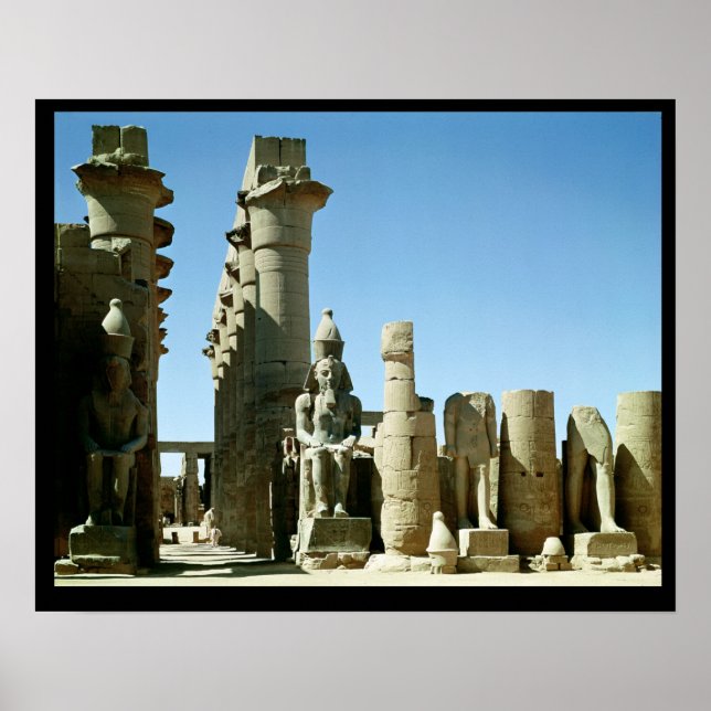 Colosses Ramesses II und Pylon von Amenophis Poster (Vorne)