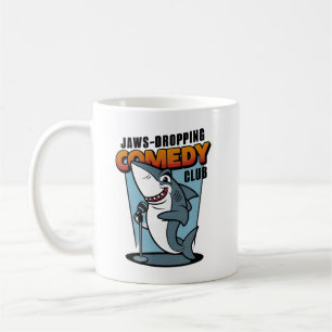 Comedianischer Hai auf dem Damm fällt Comedy Club Kaffeetasse