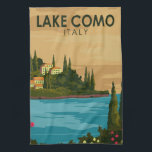 Comer See Vintag Italien Geschirrtuch<br><div class="desc">Comer See Vektorkunst Design. Der Comer See,  in der Lombardei Norditaliens,  ist ein hochklassiges Erholungsgebiet,  bekannt für seine dramatische Landschaft,  Set an den Ausläufern der Alpen.</div>