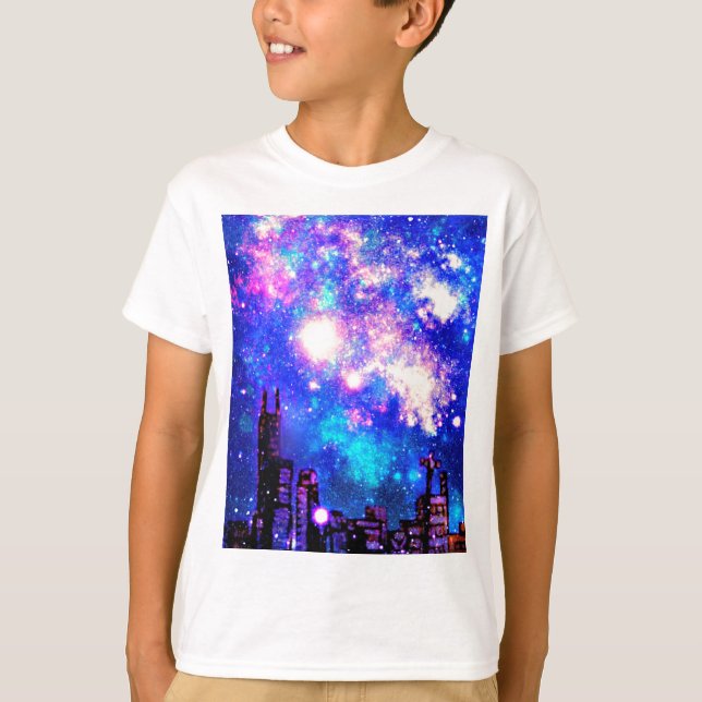 Comic-Art-Stadtskyline-u. Milchstraße-Nachthimmel T-Shirt (Vorderseite)