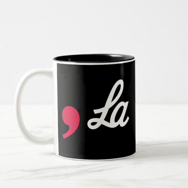 Comma La Funny Punctuation Kamala Harris Zweifarbige Tasse (Links)