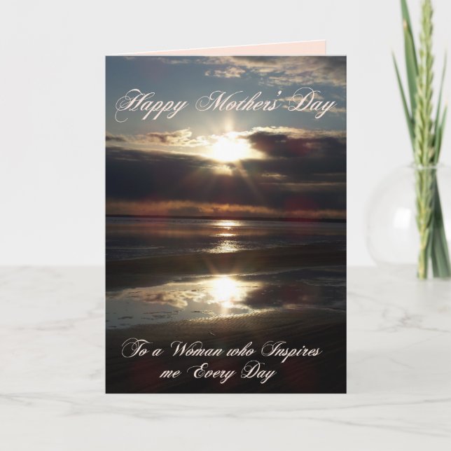 COMME CI-DESSUS, AINSI SOUS LA CARTE DE JOUR DE MÈ (Devant)