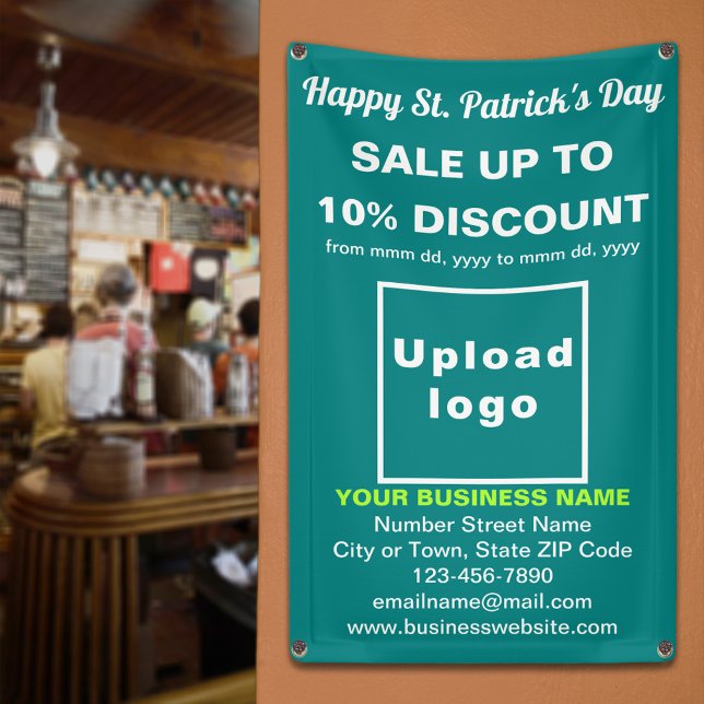 Commerce Saint Patrick Vente sur une bannière vert (Business Saint Patrick sale on teal green banner. Signage to attract more customers.)