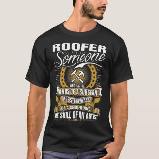 Compétence de Roofer d'un T-shirt d'artiste