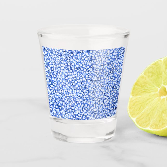 Computergenerierte blaue Blätter Schnapsglas (Vorderseite)