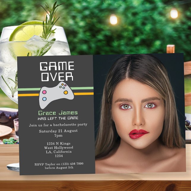 Computervideospiel über Junggeselinnen-Abschied Einladung (Computer Video Game Over Bachelorette Party Invitation by Ricaso. Fun gamer nerd party bride to be)