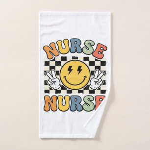 Conception de chemise à carreaux Smiley d'infirmiè