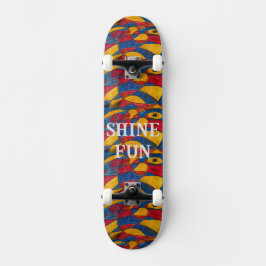 CONCEPTION DE SKATEBOARD PAR L'ARTISTE PAULA REILL