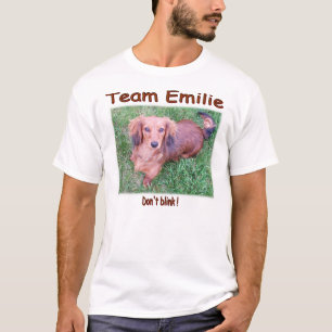 Conception de T-shirt d'Emilie d'équipe
