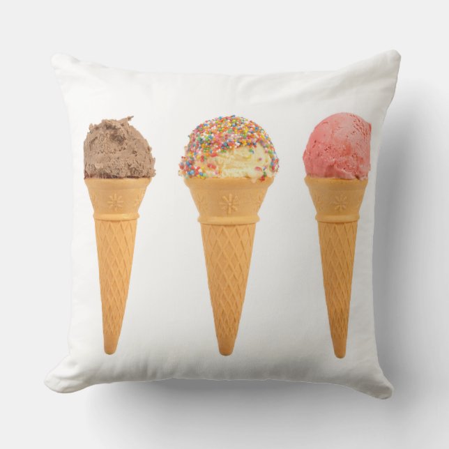 Cones Throw Pillow Kissen (Vorderseite)