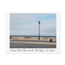 Coney Island Brooklyn Boardwalk im Winter