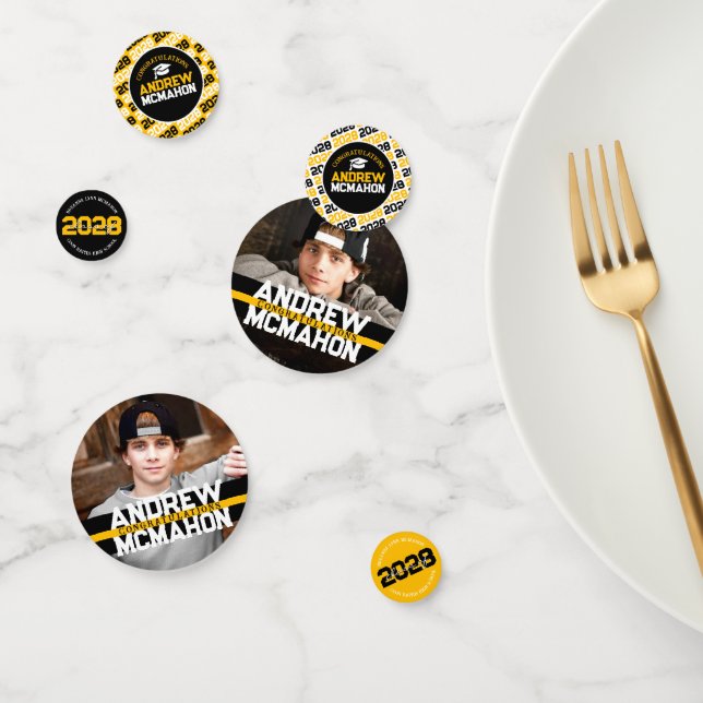 Confettis Black & Gold Graduation Photo Parti personnalisé (Groupe)
