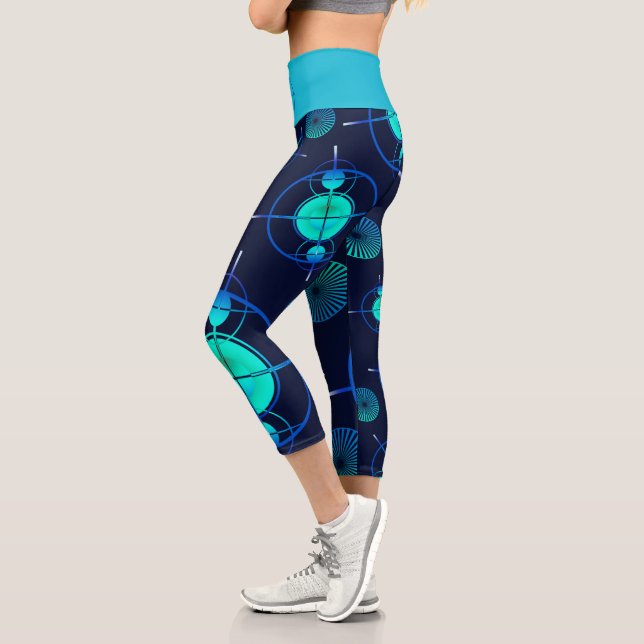 Connected Minds Pattern 2 Capri Leggings (Links)