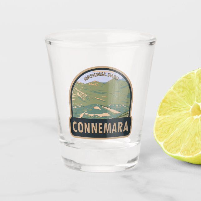 Connemara National Park Ireland Twelve Bens Travel Schnapsglas (Vorderseite)
