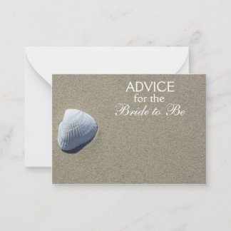 Conseil pour la mariée d'être des cartes de coquil
