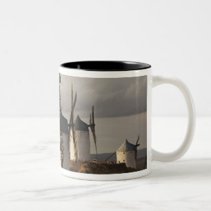 Consuegra, alte Windmühlen von La Mancha Zweifarbige Tasse