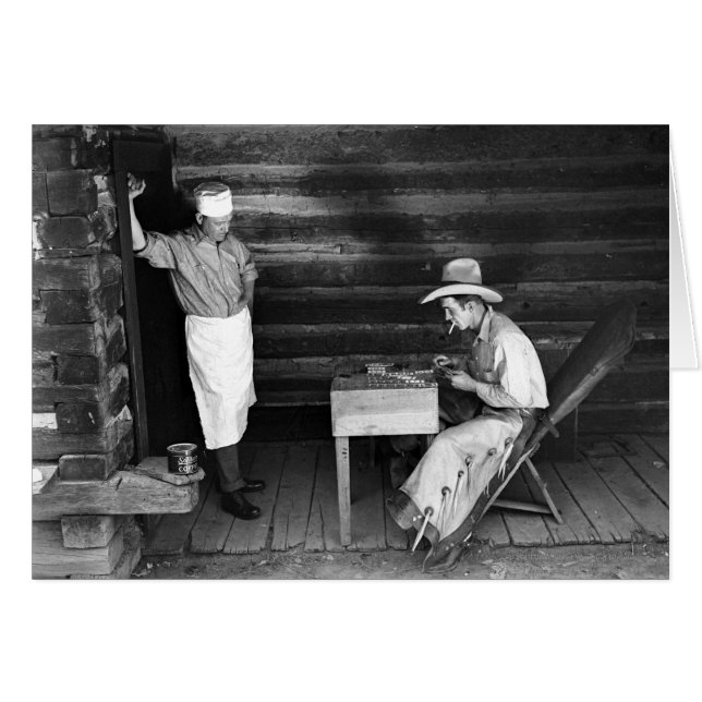Cook beim Kartenspielen eines Cowboys (Vorderseite (Horizontal))