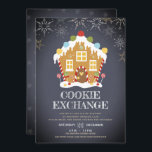 Cookie-Exchange Einladung<br><div class="desc">Cookie Exchange Weihnachtseinladung. Anpassbarer Text auf der Tafel mit einem süßen Lebkuchenhaus und Schneeflocken. Ausgezeichnet für Ihre Weihnachtskekse-Swaps. Die Farben Weiß, Gold, Blassblau, Holzkohle, Gelb, Rot, Ingwer und Grün. Vollfarben Vollblutdruck vorne und hinten. Finden Sie passende Produkte in unserem Shop, Life on Memory Lane, und eine große Auswahl an leicht...</div>