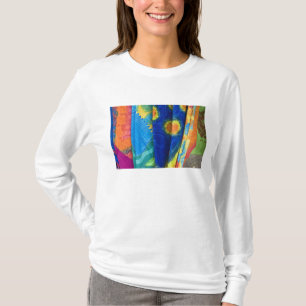 Cookinseln, Rarotonga. Batik-Tuch Punanga Nui T-Shirt