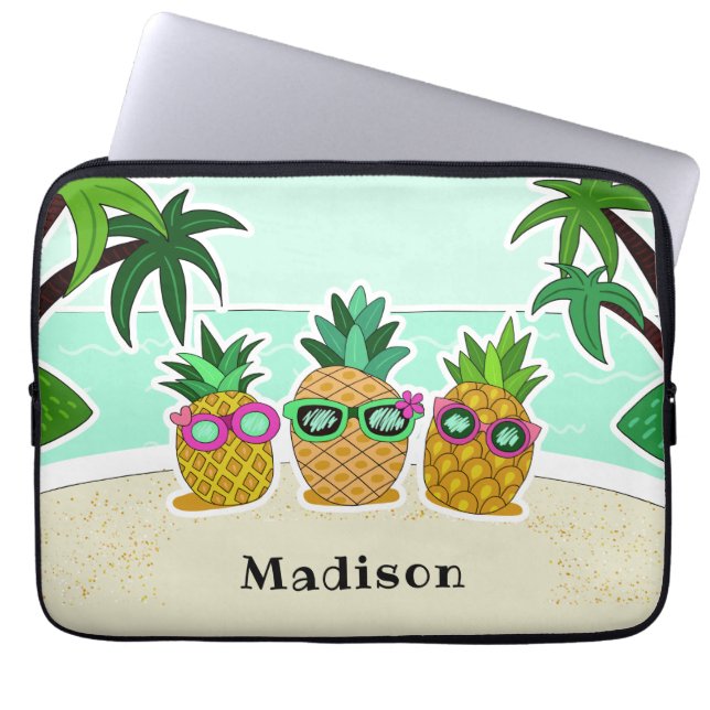 Cool Beach Pineapples individuelle Name Laptop-Ärm Laptopschutzhülle (Vorderseite)