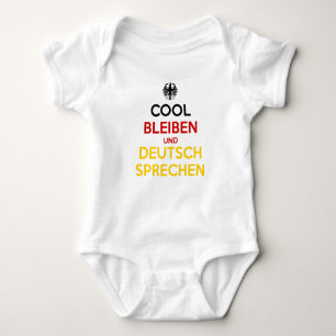 Cool bleiben und Deutsch sprechen Baby Strampler