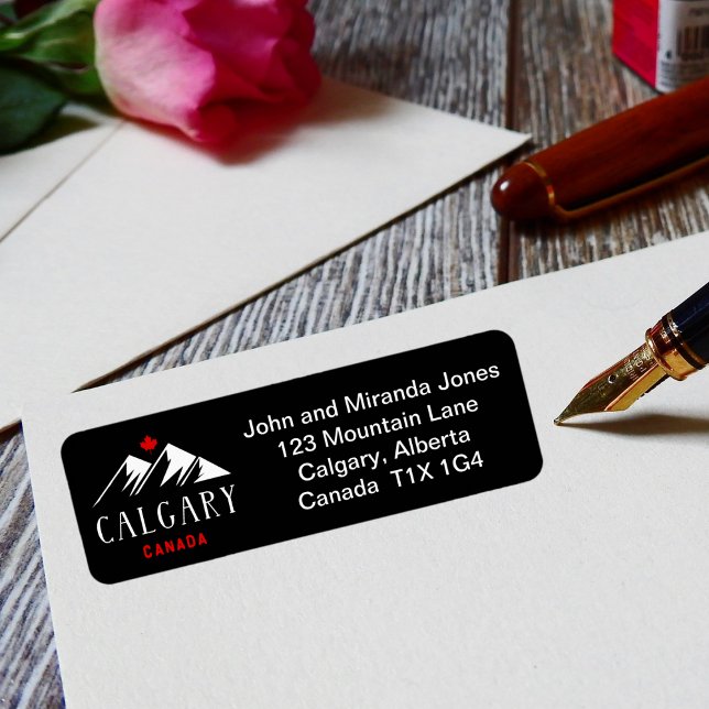 Cool Calgary Canada Mountains Maple Leaf Dark (Von Creator hochgeladen)