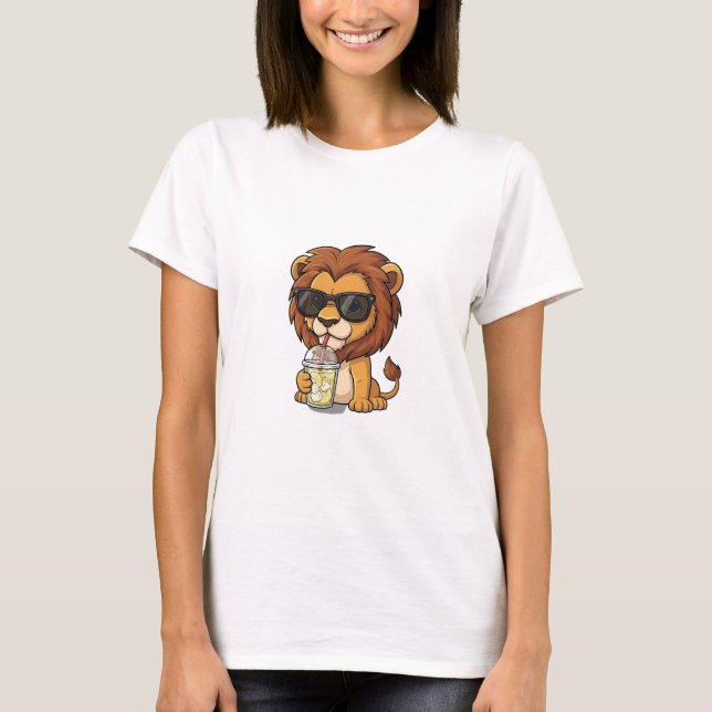 Cool Cartoon Lion Drinking Iced Lemonade T-Shirt (Vorderseite)