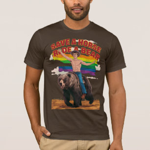 Cool Funny Rette ein Pferd Reite einen Bären Gay B T-Shirt