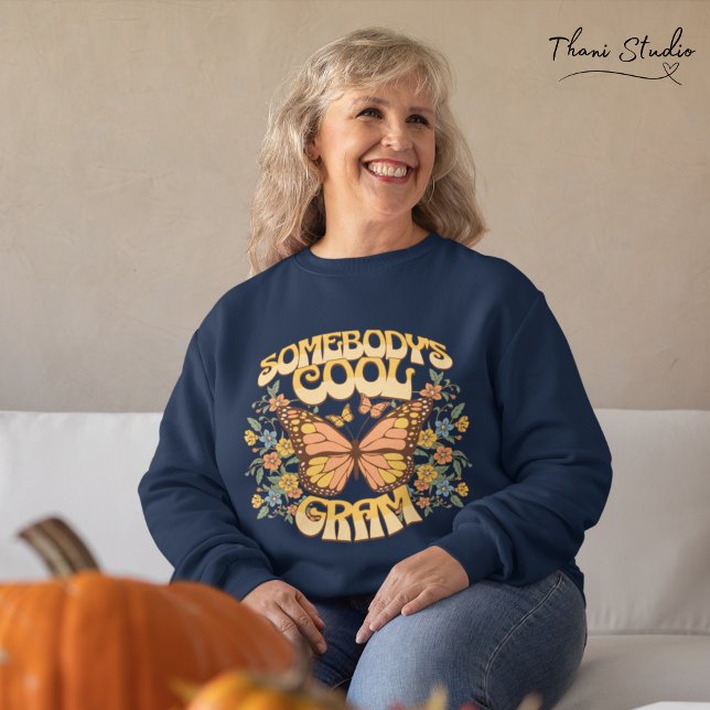 Cool Gram Butterfly Wilde Blume Vintag Retro Sweatshirt (Von Creator hochgeladen)