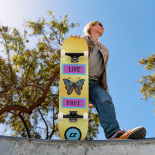 Cool Monogramme Papillon "Live Free" Skateboard