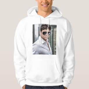 Cool und zuversichtlich: Das Schwarze Goggle sieht Hoodie