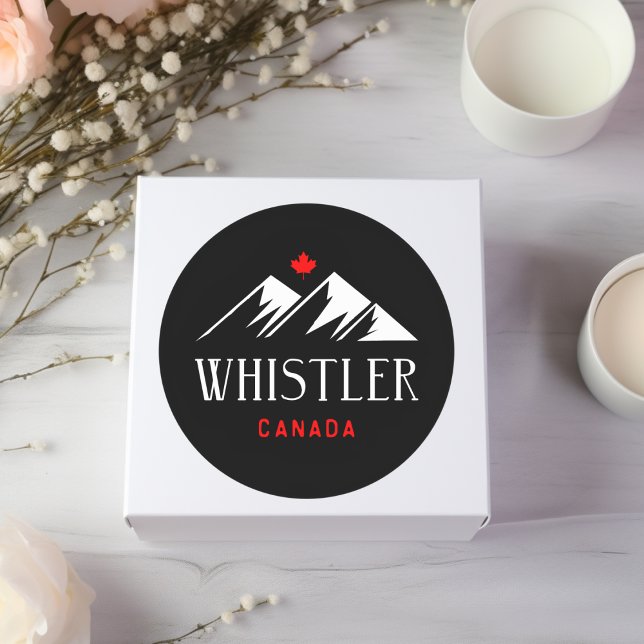 Cool Whistler Canada Mountains Maple Leaf Dark Runder Aufkleber (Von Creator hochgeladen)