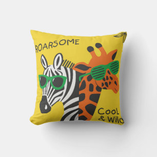 Cool zebra and giraffe wearing glasses on yellow b kissen
