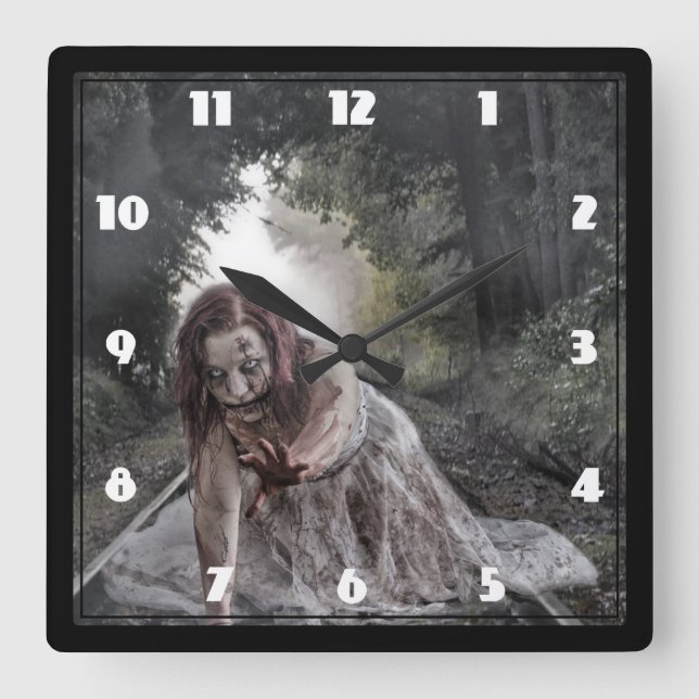 Cool Zombie Girl Quadratische Wanduhr (Vorderseite)