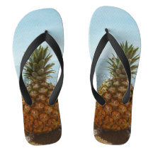 Coole Ananas im Ozean