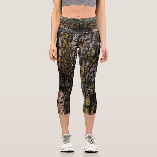 Coole Braune Braunholzrinde mit Gelbflecht Capri Leggings (Vorderseite)