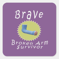 Coole, brave gebrochene Arm-Überlebenspende für Ju