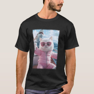 Coole entspannte Katze auf einer Jacht mit Hai Lus T-Shirt