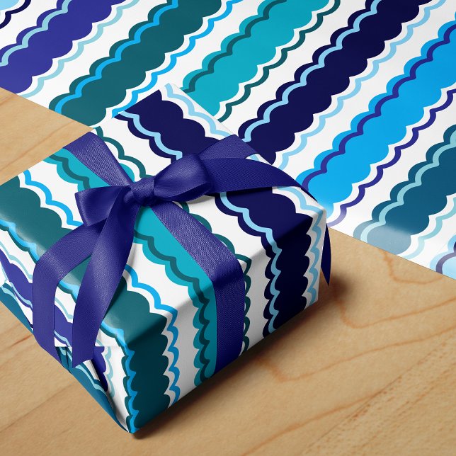 Coole Farbtöne des Musters "Blaue Scallope" Geschenkpapier (Von Creator hochgeladen)