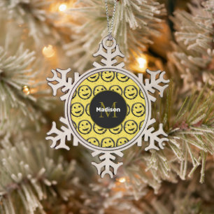 Coole glückliche lächelnde Gesichtsform gelbes Mon Schneeflocken Zinn-Ornament